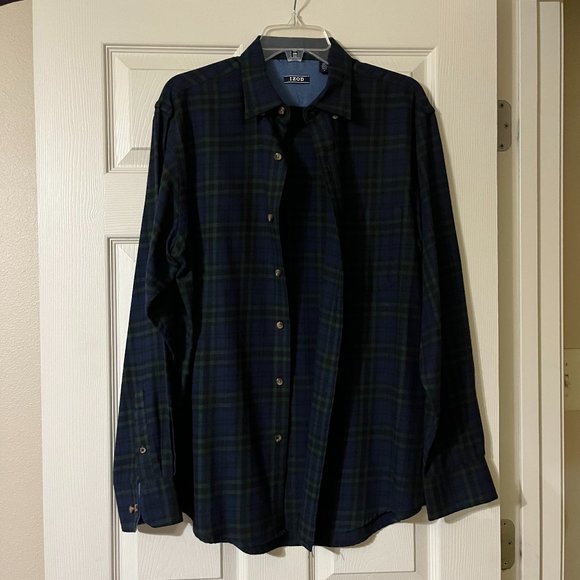 Men's IZOD Plaid Flannel - Picture 1 of 4
